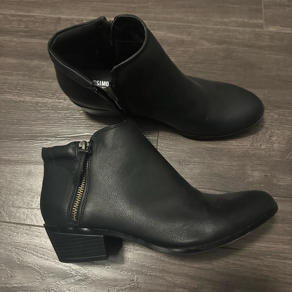 Black ankle booties